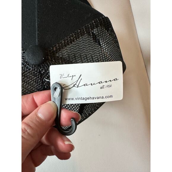 VINTAGE HAVANA Black Trucker Hat Women's Mesh Adjustable NEW - Picture 3 of 4